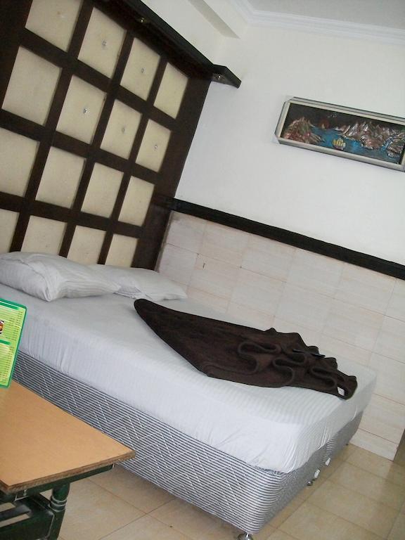 Hotel Milan Continental Delhi  Esterno foto